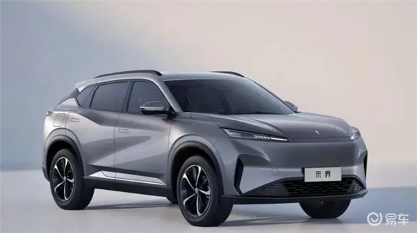 神龙汽车“HEDMOS示界”首款新车示界06开启预售