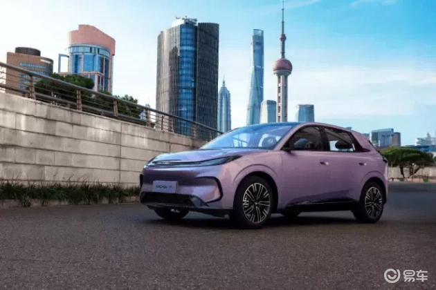 极狐T1 VS 吉利星愿：安全环保大对决