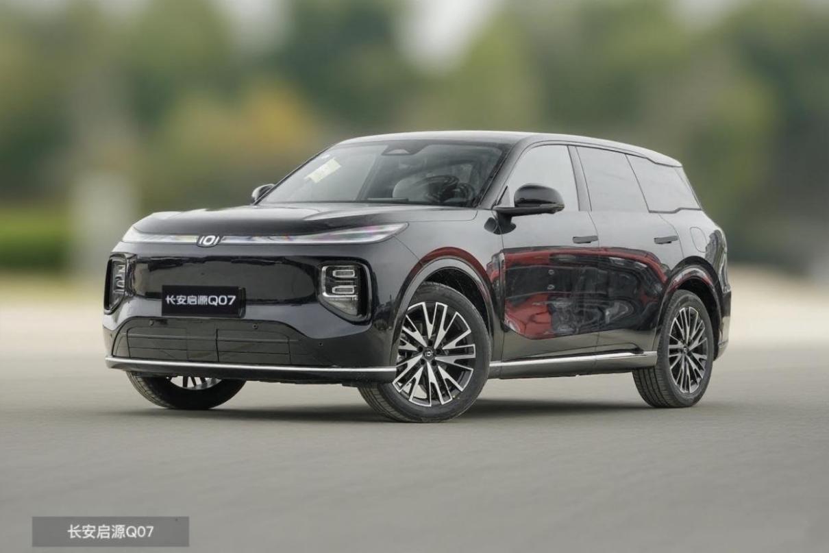 长安启源Q07相比宋PLUS DM-i，优势有多大？
