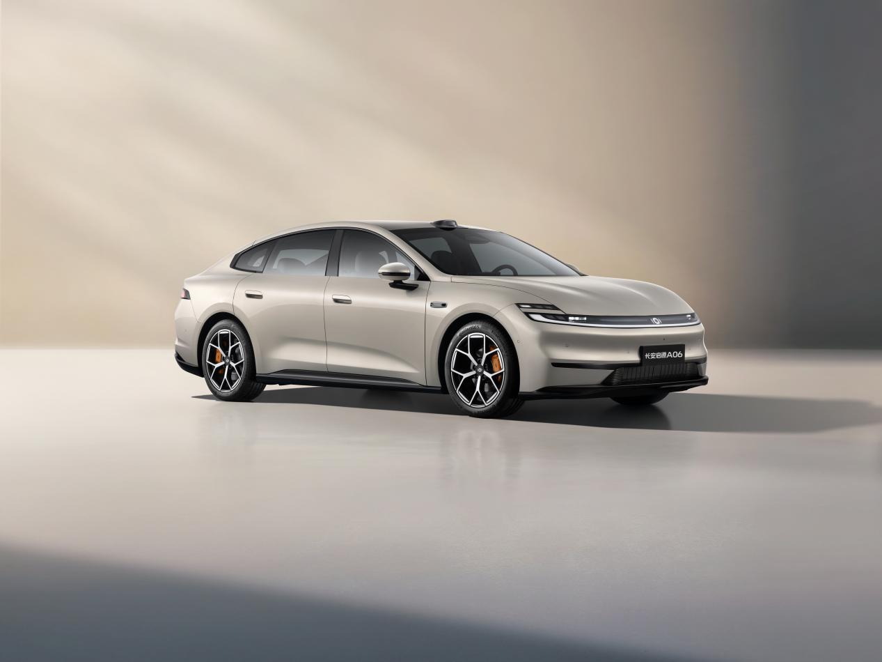 30万的排面，15万的超值，长安启源A06捅破价值天花板