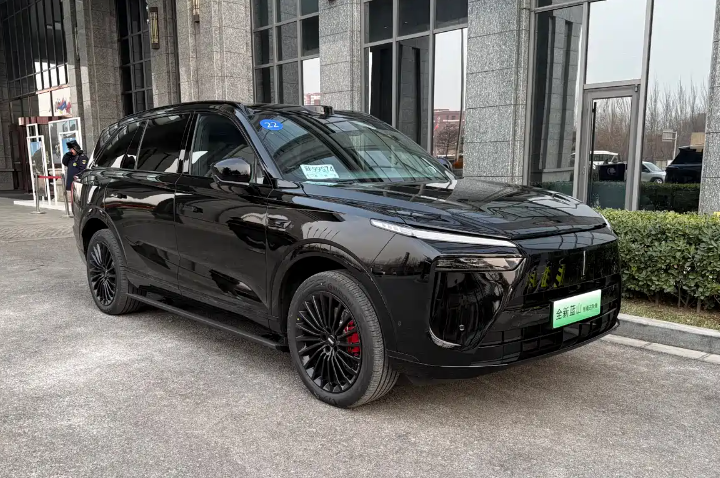 29.98万元起，智能化大幅升级，蓝山智能进阶版上市！