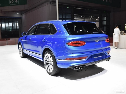 添越 全部在售 2026款 2025款 2024款 2023款 2022款 2021款天津华夏安邦豪车添越最高降41.2万 欢迎前来试驾