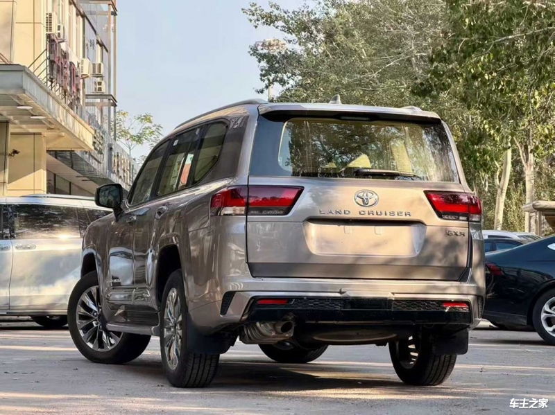 丰田酷路泽4600现车促销 价格行情